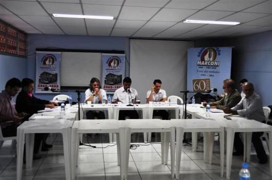 Geraldo Fornasa e Dr. Arnon apresentam propostas em debate na Rádio Marconi