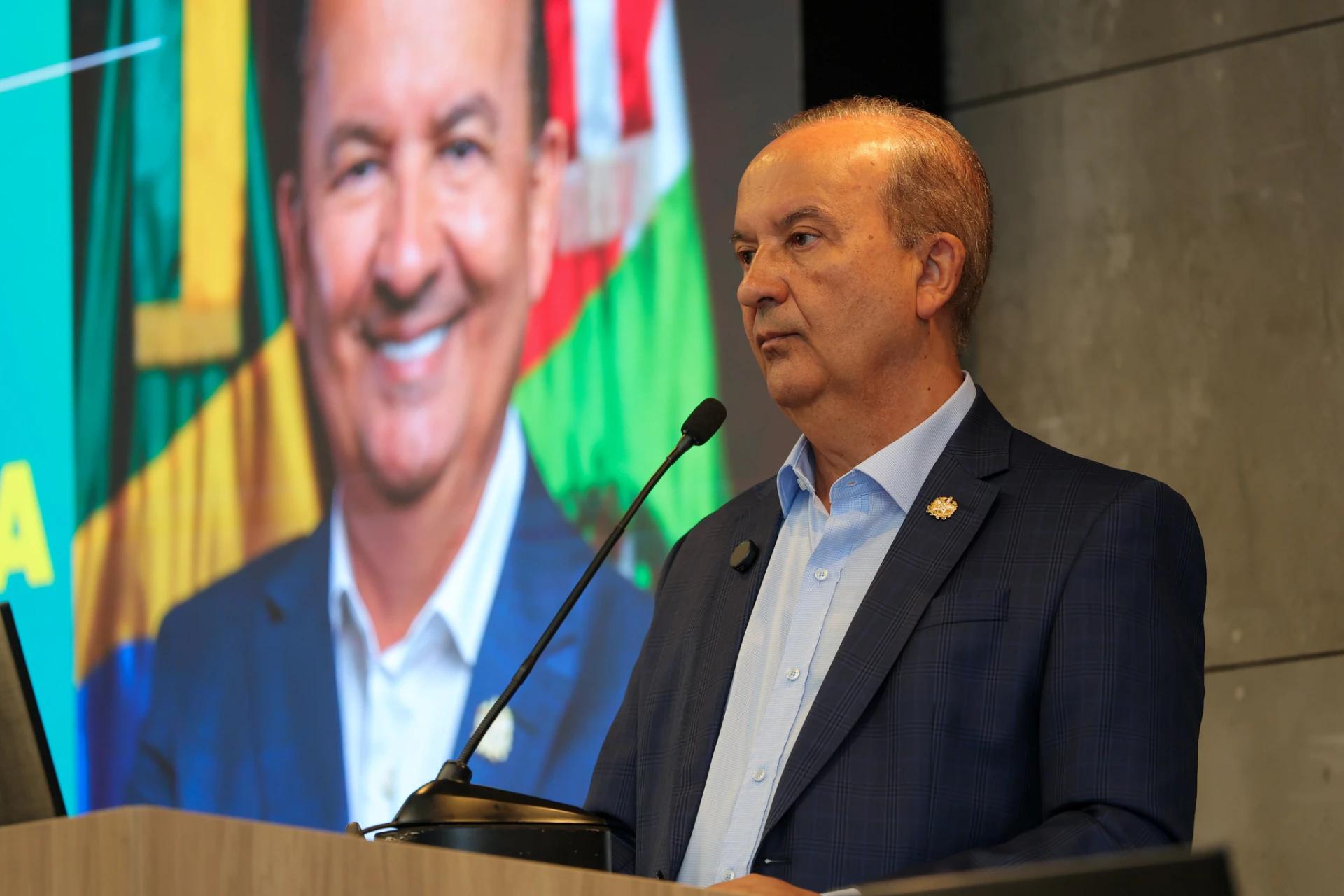 Governador Jorginho Mello participará de reunião com ministro de Lula