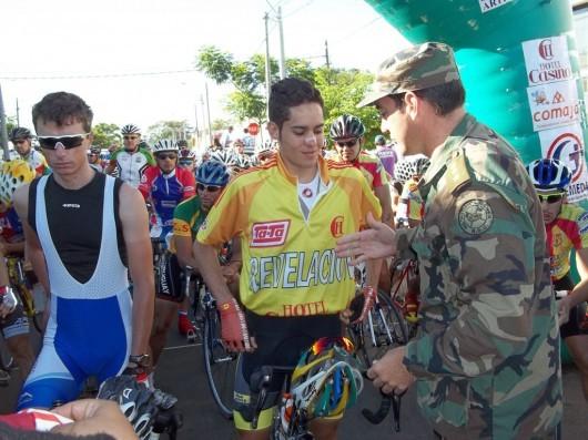 Atleta de Criciúma supera rivais e continua líder das 500 Milhas do Norte, no Uruguai