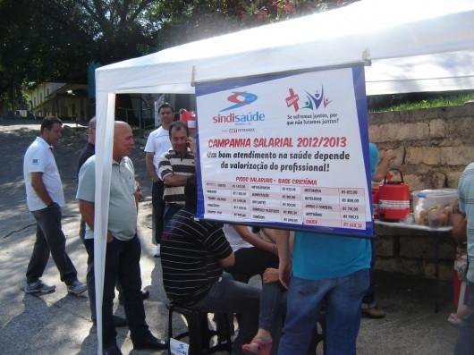 Trabalhadores da saúde realizam protesto no Hospital São José