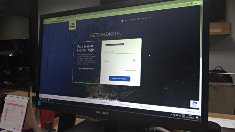 Catarinenses já podem solicitar renovação da CNH pela internet