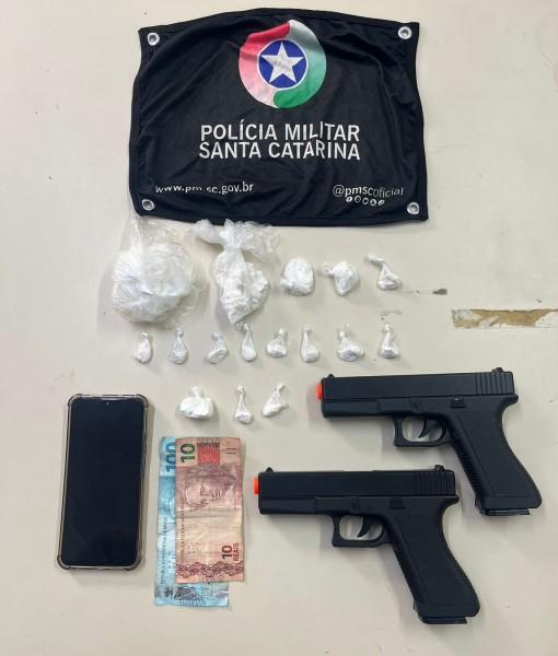 Criciúma: homem é preso em flagrante por tráfico de drogas pela Polícia Militar