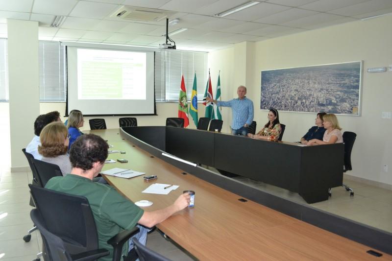 Projeto estimula o empreendedorismo nos jovens de Criciúma