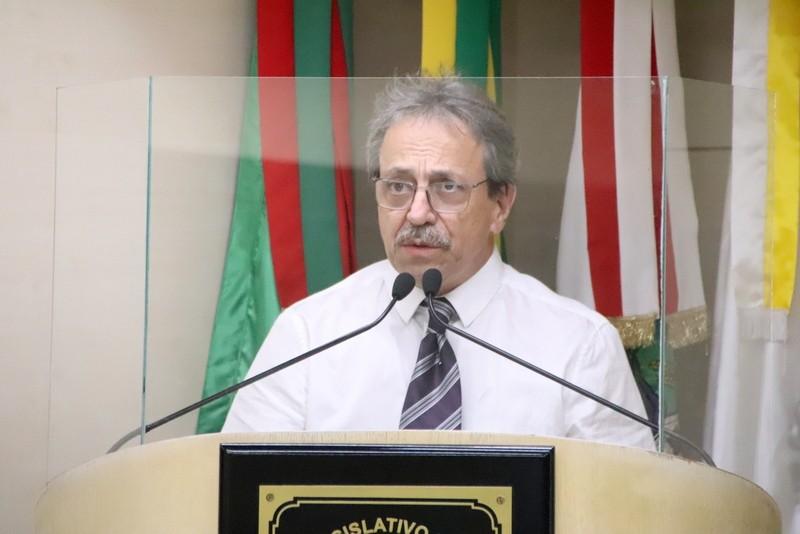 Em alusão ao Dia Nacional de Combate ao Alcoolismo, vereador reforça importância de abordar assunto