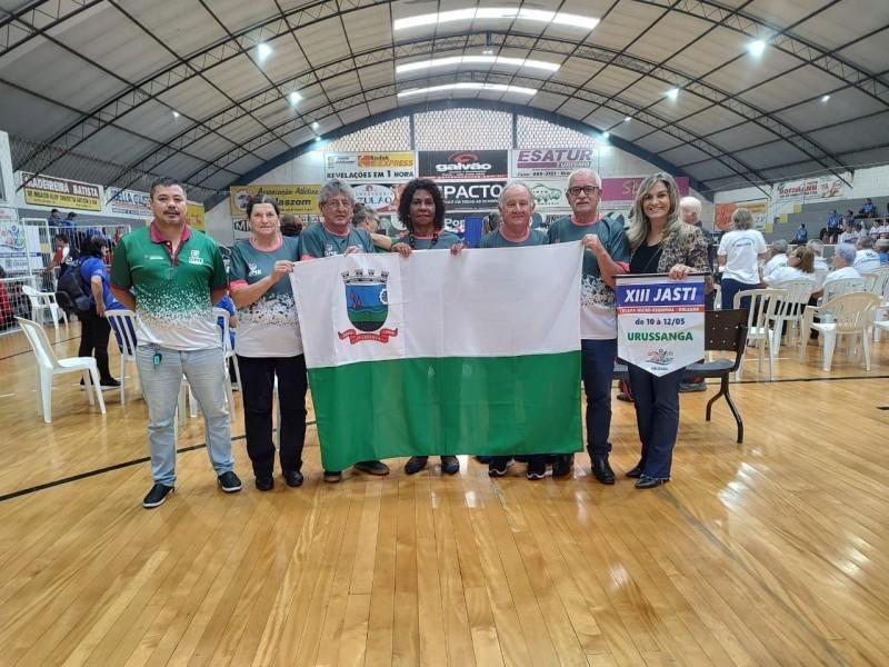 Idosos urussanguenses participam XIII JASTI, em Orleans