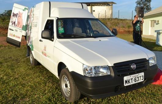 Centro de Controle de Zoonoses de Criciúma recebe novo carro