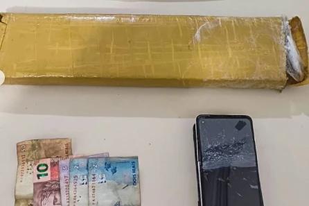 Polícia Militar prende jovem com drogas após perseguição em Tubarão