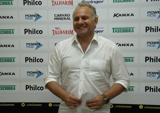 Motivado, Toninho Cecílio assume comando técnico do Criciúma