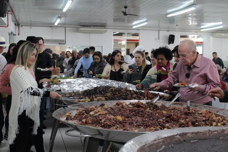 Bairro da Juventude promove tradicional Feijoada Beneficente