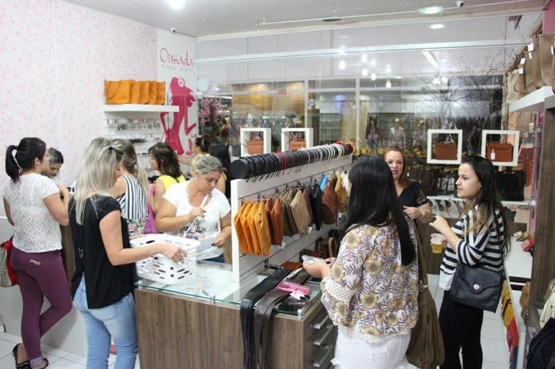 Frio intenso impulsiona vendas no mercado atacadista de vestuário