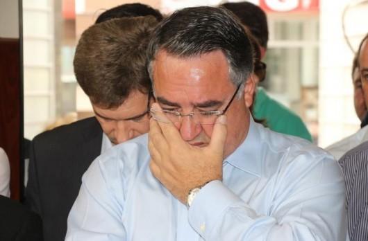 Governador Colombo se emociona no velório de Lussa Librelato