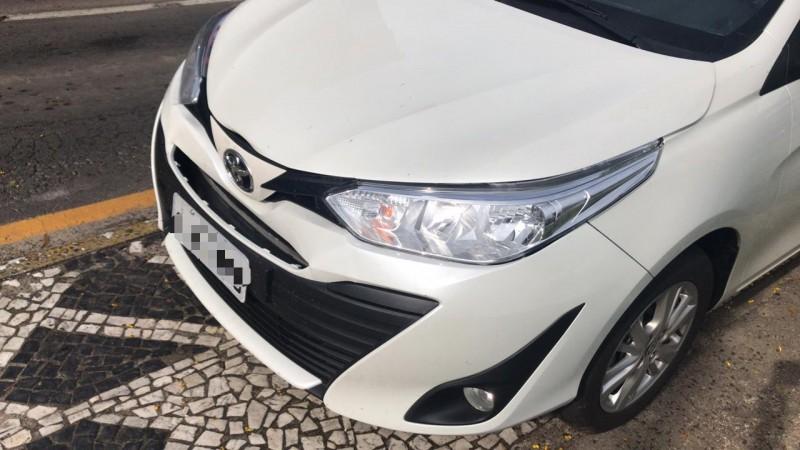 Engavetamento entre três carros é registrado na Avenida Centenário em Criciúma 