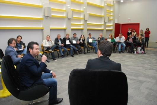 Comitiva de profissionais da indústria têxtil faz visita técnica na La Moda