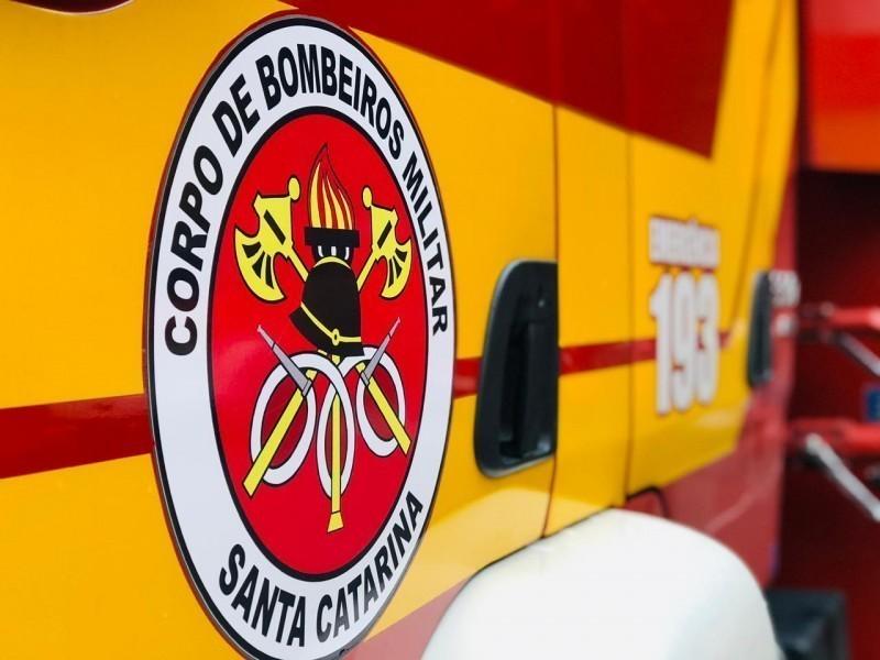 Motociclista morre em acidente entre carro e duas motos em Imbituba