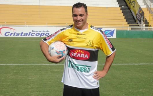 Daniel Carvalho: “Meu objetivo é jogar bem, permanecer na Série A, e ficar aqui”