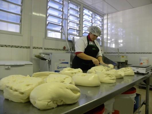 Hospital São José produz os pães e bolos servidos aos pacientes