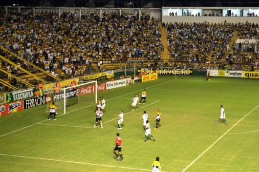 Tigre faz 7 a 0 no Camboriú e mantém vivo sonho do returno