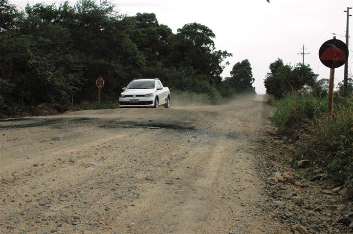 A luta por melhor acesso entre Sangão e Morro Estevão