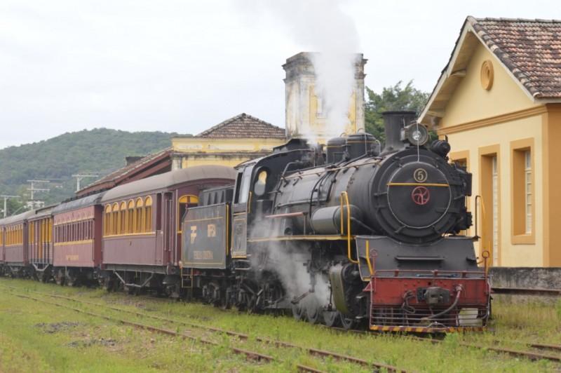 Passeios de trem resgatam a tradição em Urussanga 