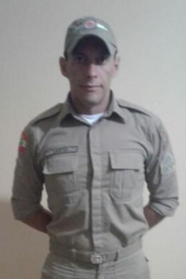 Policial militar salva grupo de argentinos de afogamento