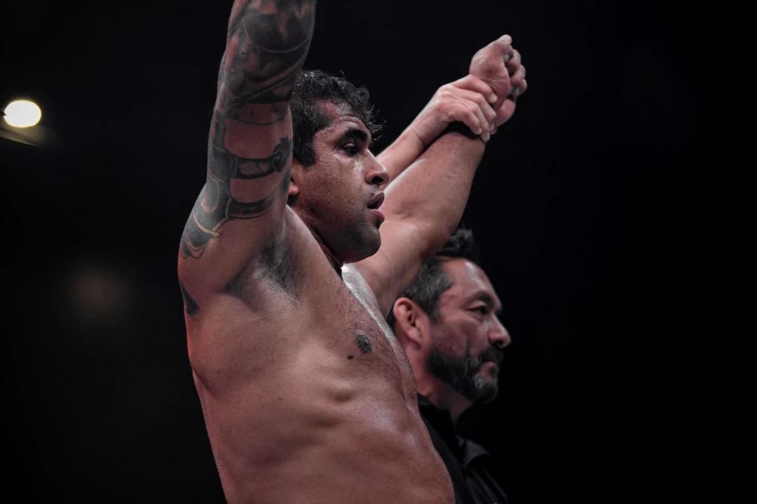 Atleta de Criciúma conquista vitória em competição internacional de jiu-jitsu