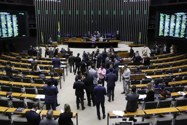Câmara aprova projeto que altera regras para prisão temporária