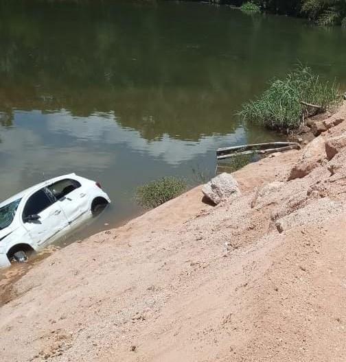 Corpo é encontrado em carro de São Martinho submerso no rio Capivari