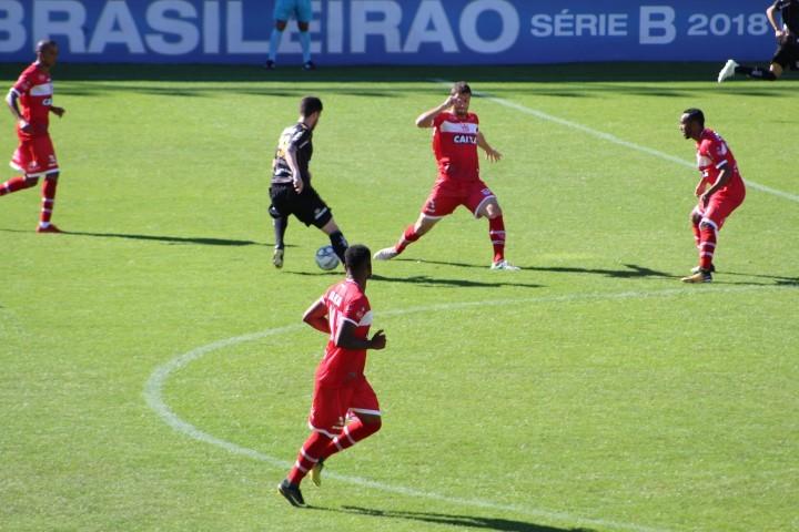 Criciúma empata com CRB e se complica ainda mais na Série B