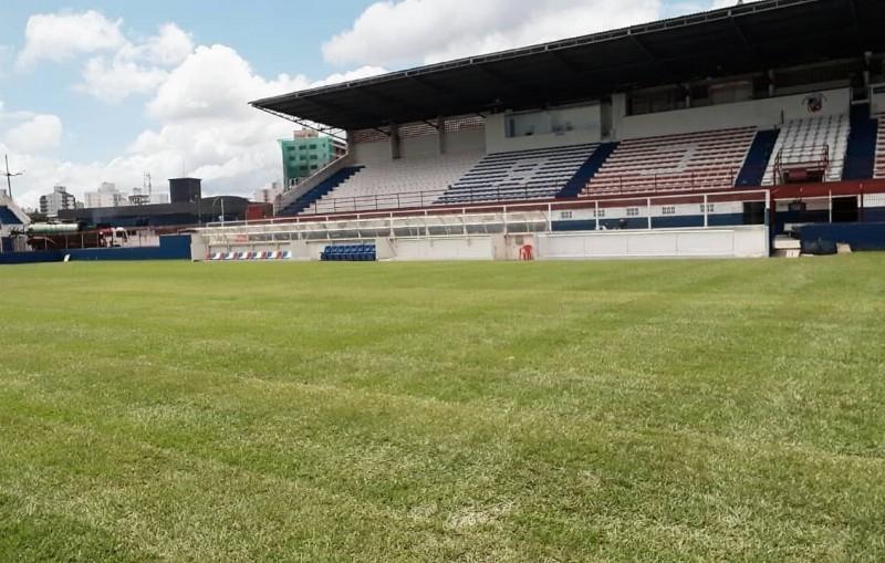 Ao vivo: acompanhe as emoções de Carlos Renaux e Criciúma