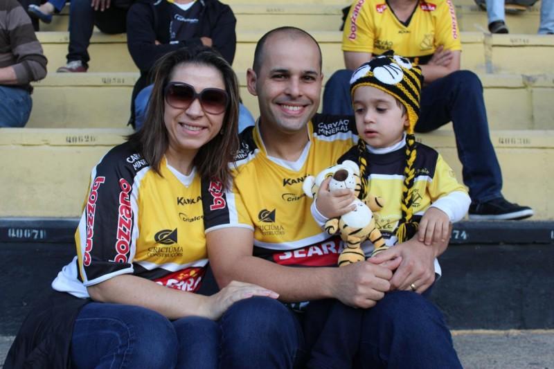 Torcida pé quente no Majestoso
