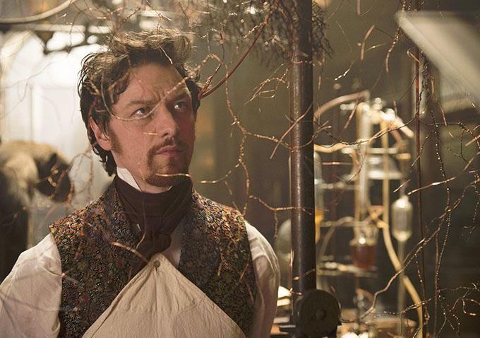 VÍDEO: Victor Frankenstein estreia no Criciúma Shopping