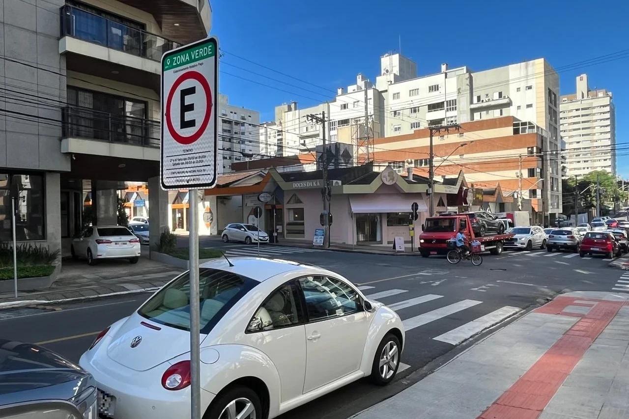 Criciúma: cobrança da nova etapa do estacionamento rotativo é adiada