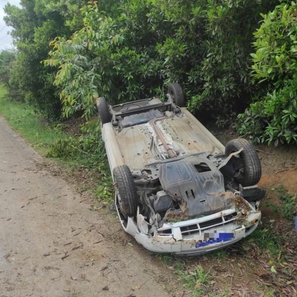 Capotamento é registrado na rodovia Luiz Rosso