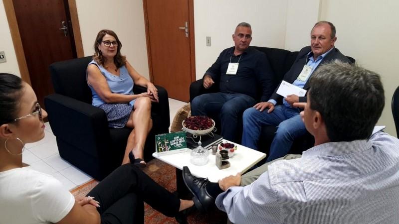Debates sobre violência doméstica nas escolas municipais é pauta em Criciúma