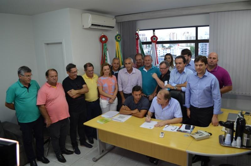 Vereadores pedem suspensão de decreto que aumentou IPTU