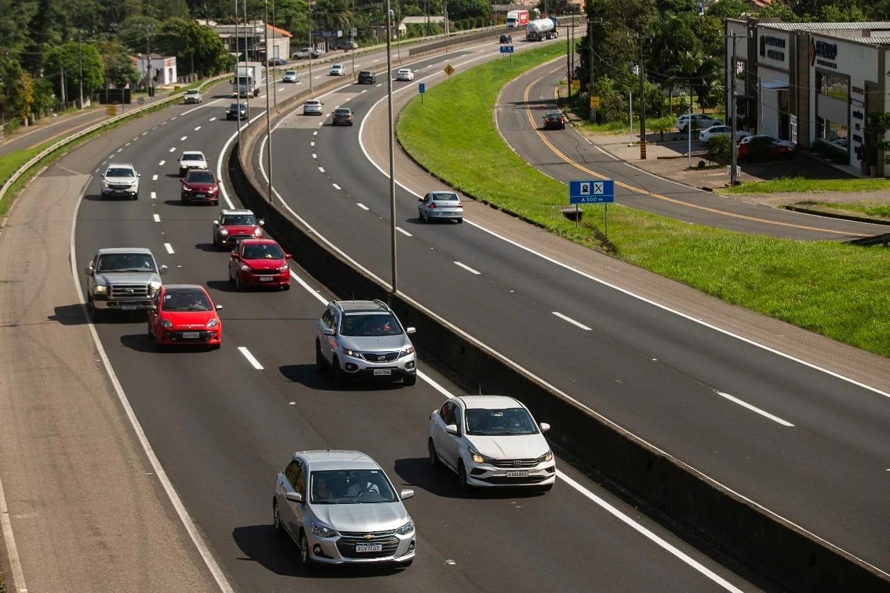 Réveillon deve movimentar quase 1,5 milhão de veículos na BR-101