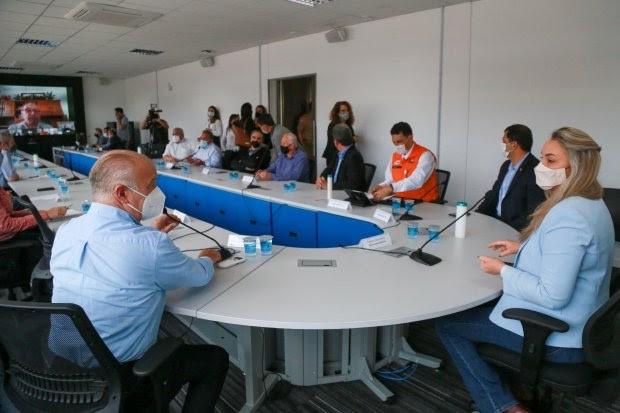 Governadora e lideranças do setor produtivo discutem ações para minimizar os efeitos da estiagem