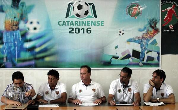 FCF divulga arbitragem para Brusque e Criciúma