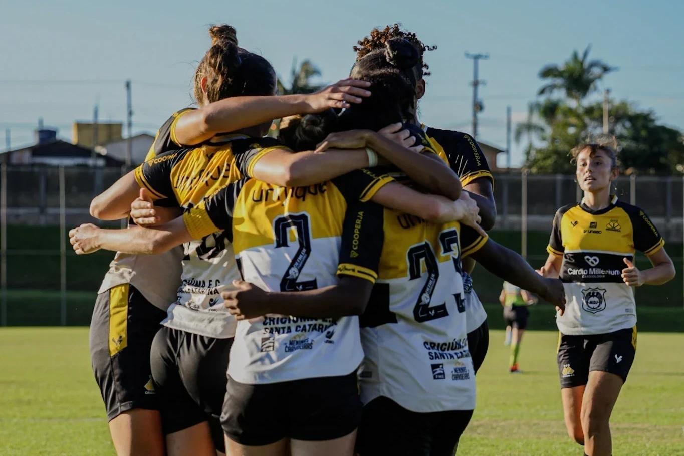 Vídeos: veja os gols da goleada das Meninas Carvoeiras diante do Amazônia