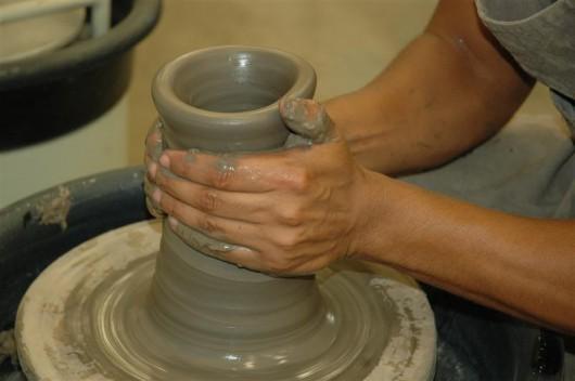 Vagas abertas para oficina de cerâmica artística 