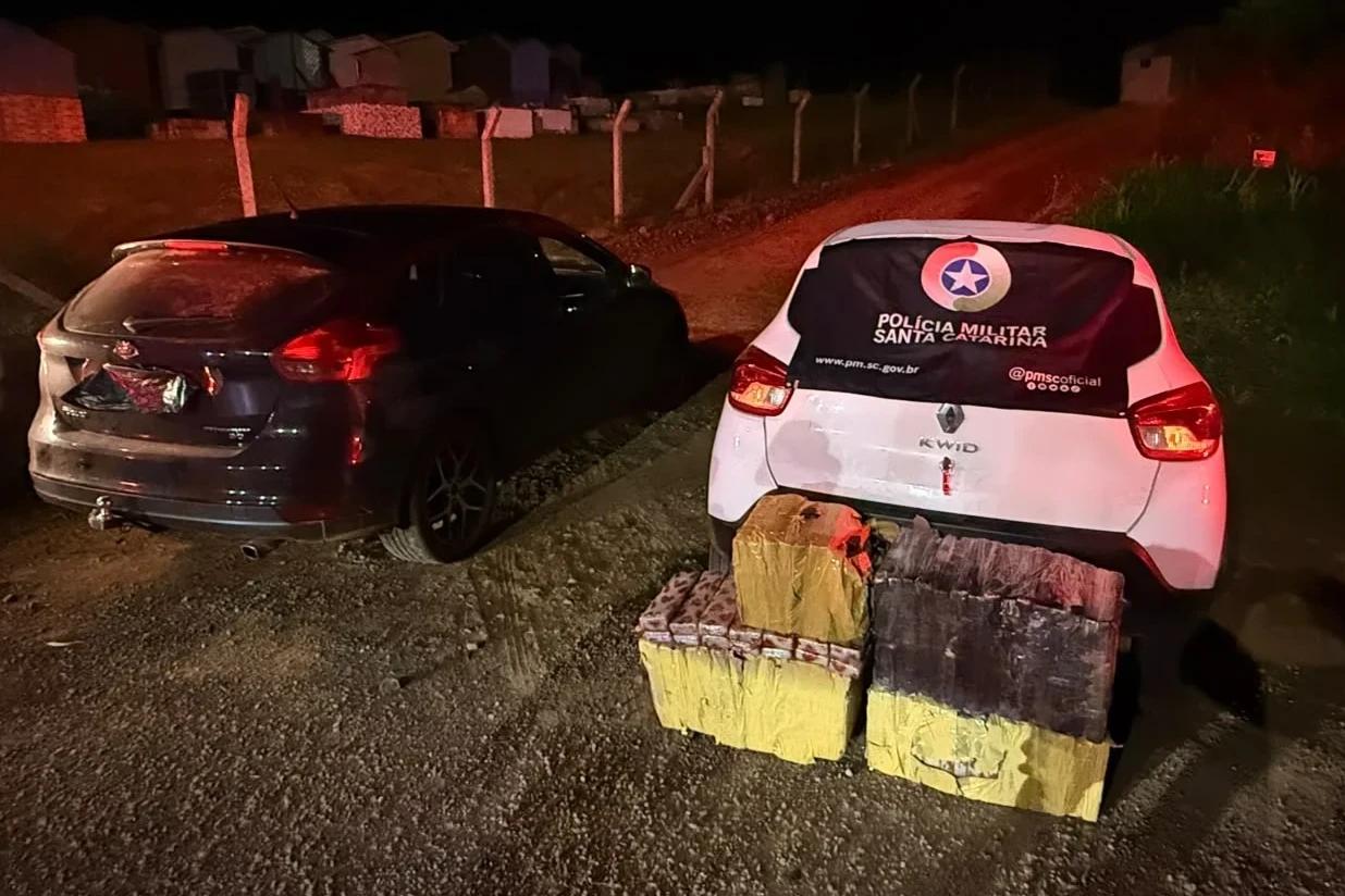 Jovens tentam fugir da polícia e são flagrados com quase 150 quilos de maconha em Santa Catarina