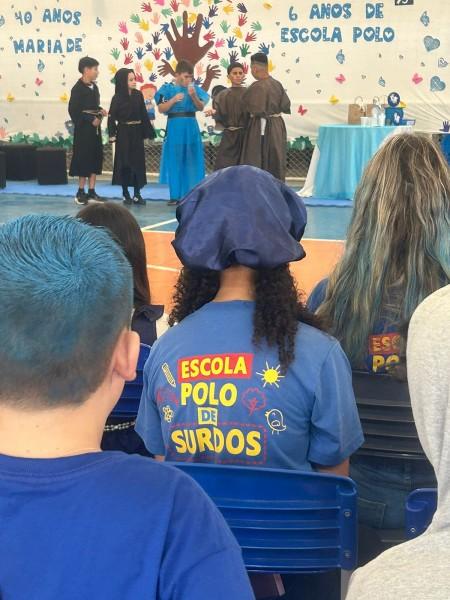 Dia do Azul: celebrando as lutas e conquistas da comunidade surda em Criciúma