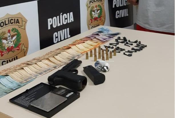 Polícia Civil prende traficante e apreende arma de fogo