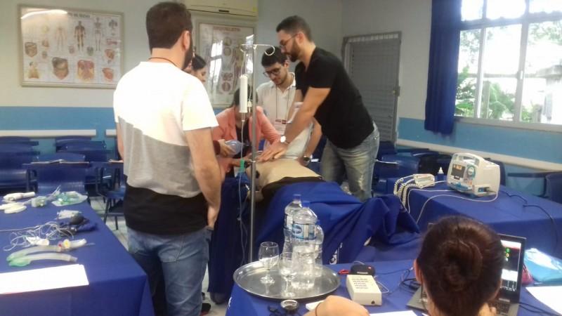 Médicos residentes do HSJ participam do curso de ‘Suporte Avançado de Vida’ neste final de semana