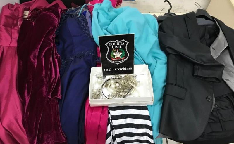 Jovem é presa ao ser flagrada tentando vender vestidos e ternos roubados