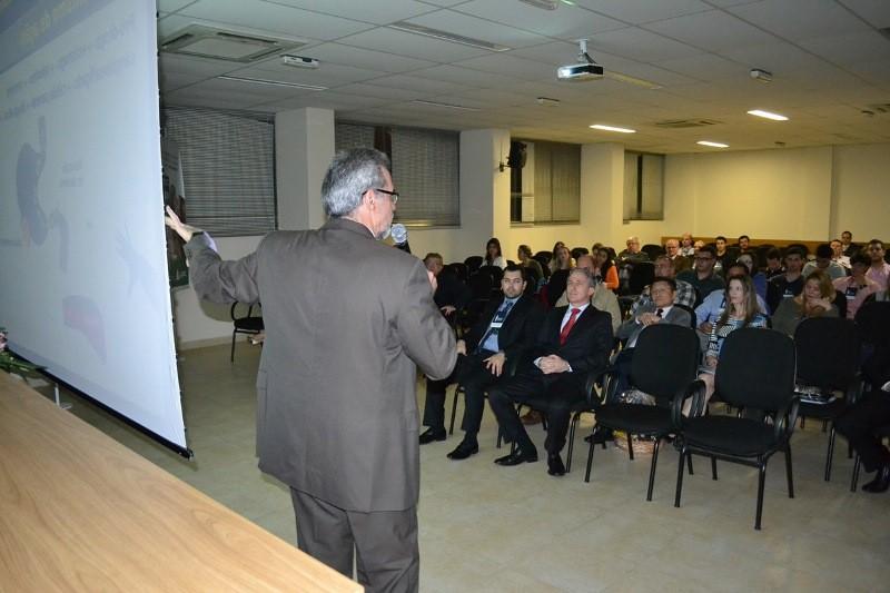 Jornada Médica e de Infectologia reunirá médicos de reconhecimento nacional