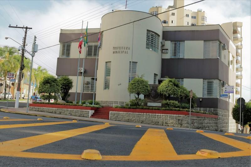 Administração Municipal envia para Câmara projeto de reajuste salarial de servidores 