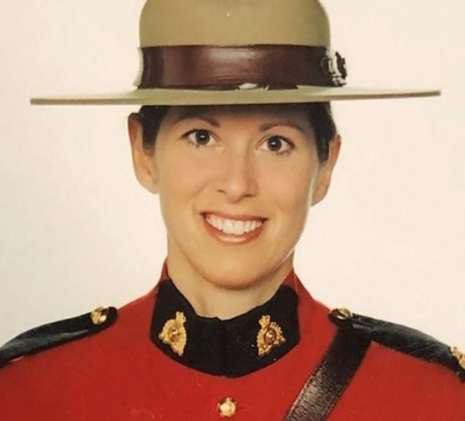 Atirador mata ao menos 16 em pior massacre a tiros do Canadá
