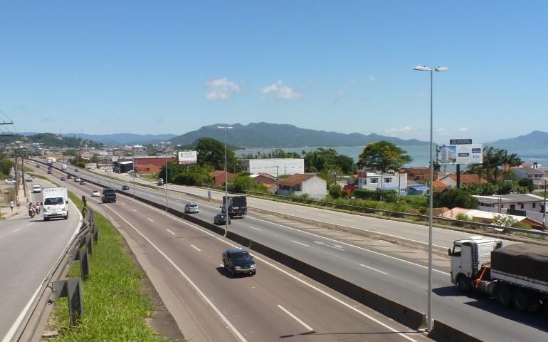 BR-101 Sul: Tráfego local requer cuidado redobrado dos motoristas