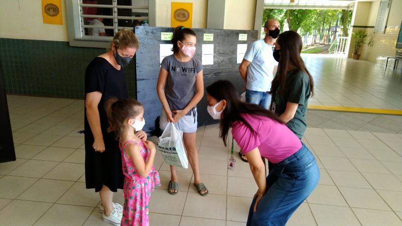 Equipe do Colégio Satc recebe famílias e prepara tudo para início do ano letivo 